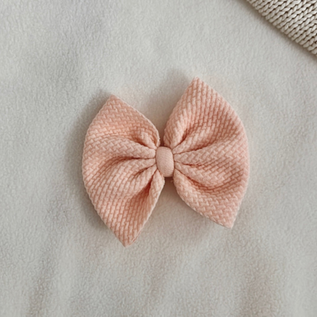 Blush bow clip